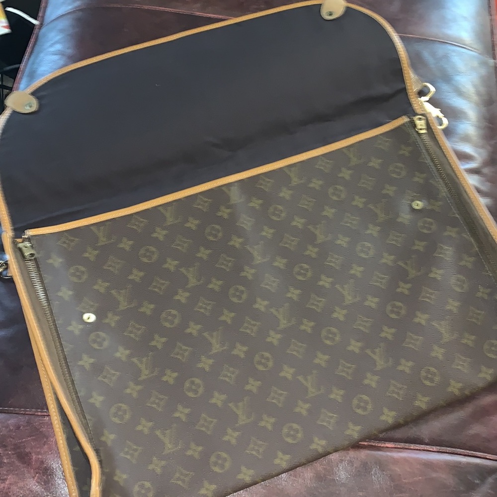 Louis Vuitton 19X13.Huge Traveling case French Co.🥳🥳❌ - Picture 2 of 11